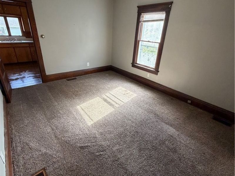244 W Summit Street , Alliance, OH 44601 Photo 5