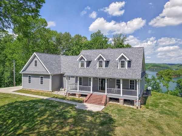 487 Cedar Hill Rd, Celina, TN 38551