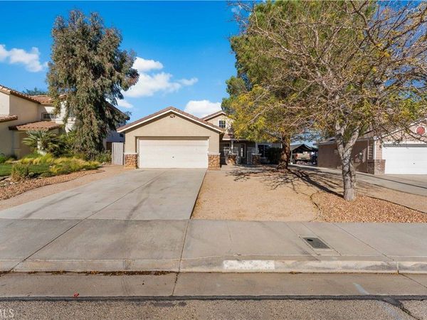 37031 Firethorn Street, Palmdale, CA 93550