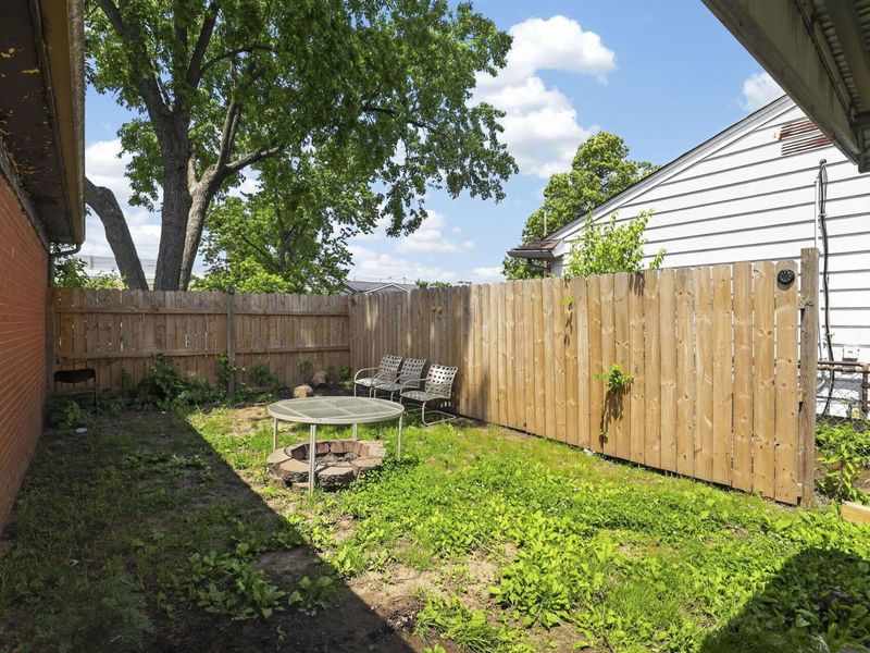 2378 Lisbon Drive, Columbus, OH 43232 Photo 33