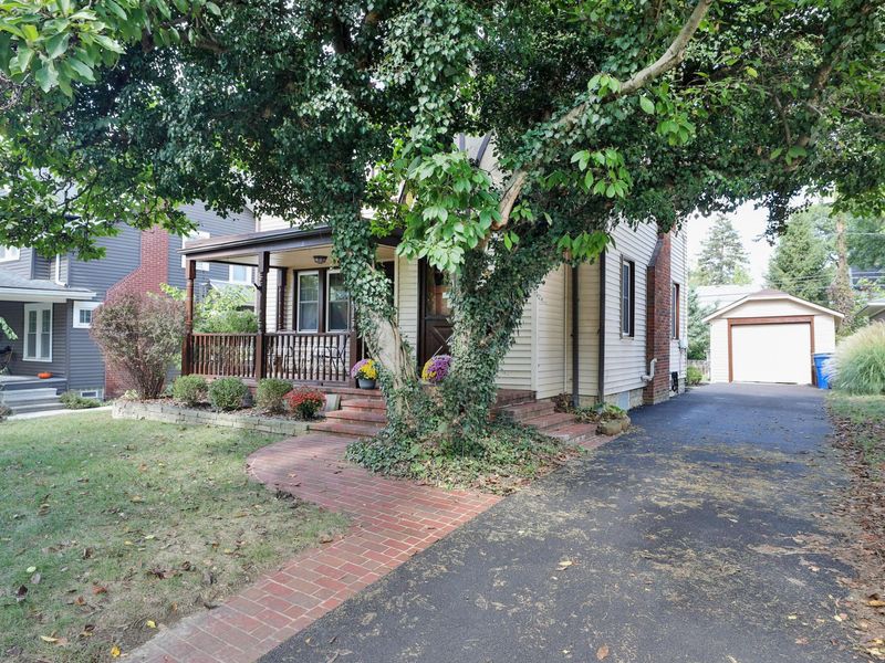 216 Chatham Road, Columbus, OH 43214 Photo 5