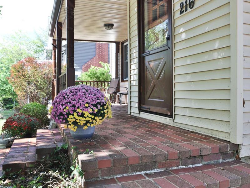 216 Chatham Road, Columbus, OH 43214 Photo 6