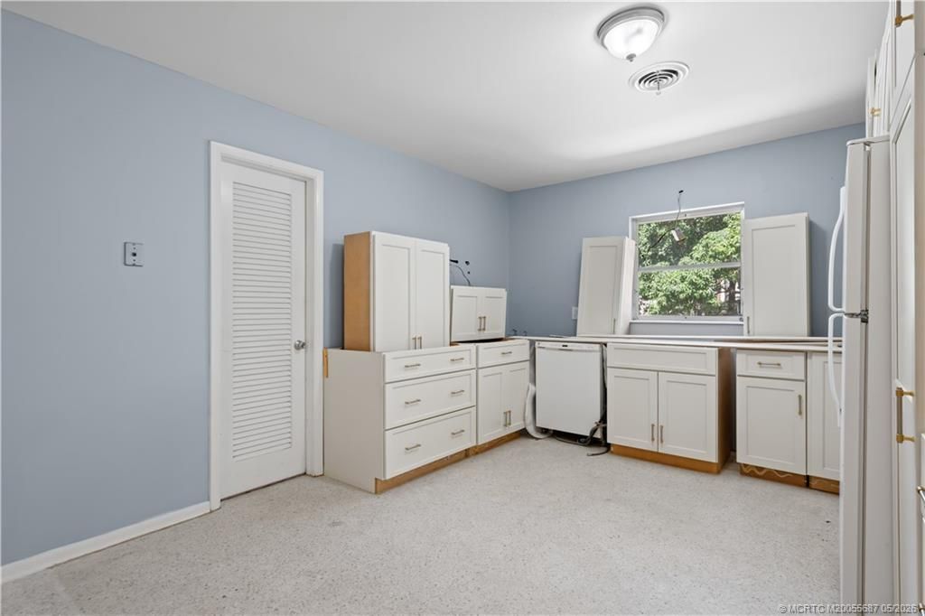 391 SE Edgewood Drive, Stuart, FL 34996 Photo