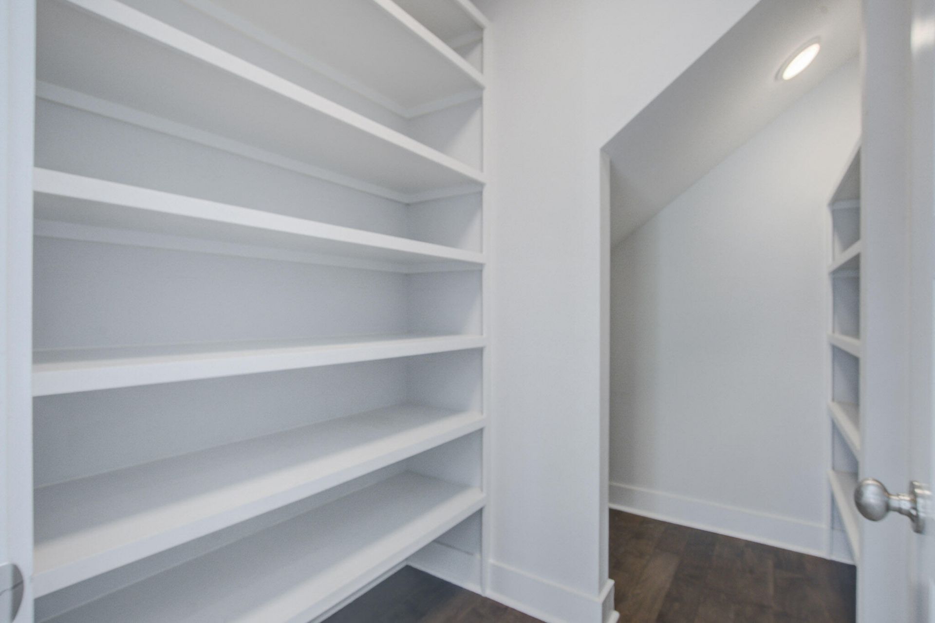 860 W Madison Avenue Photo 27