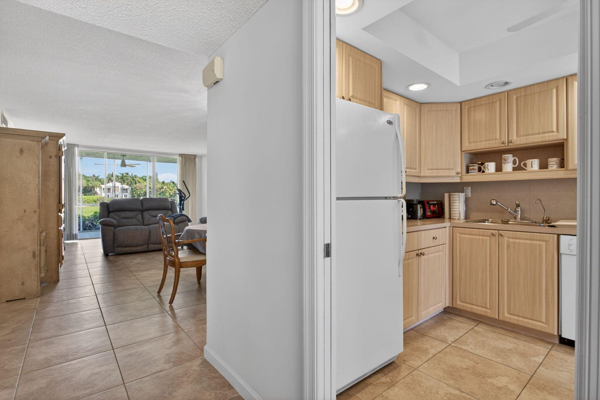 3150 NE 48th Court, Unit 104, Lighthouse Point, FL 33064 Photo