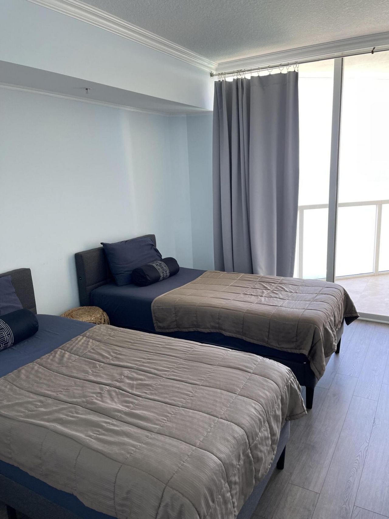 16699 Collins Avenue, Unit 3304, Sunny Isles Beach, FL 33160 Photo