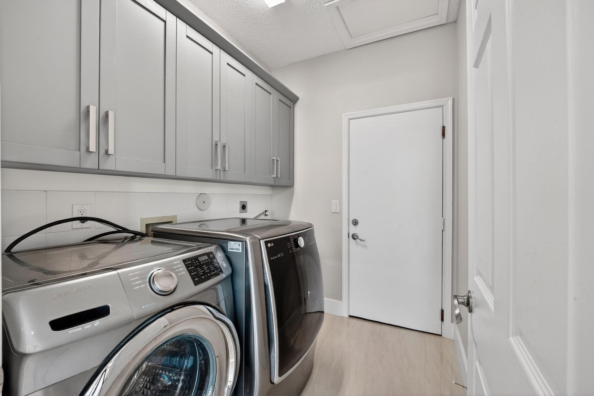 3043 Lakewood Drive, Weston, FL 33332 Photo