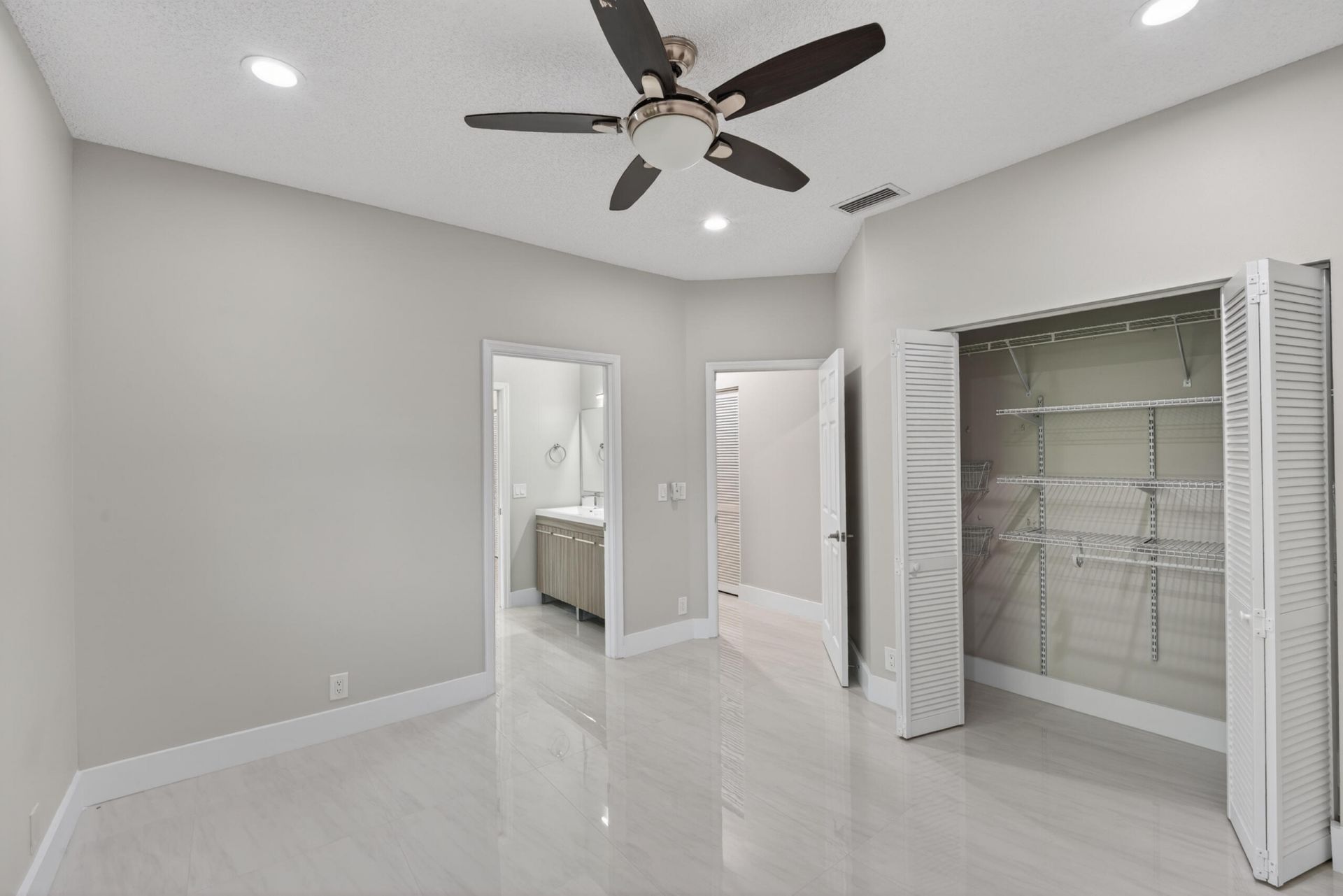 3043 Lakewood Drive, Weston, FL 33332 Photo