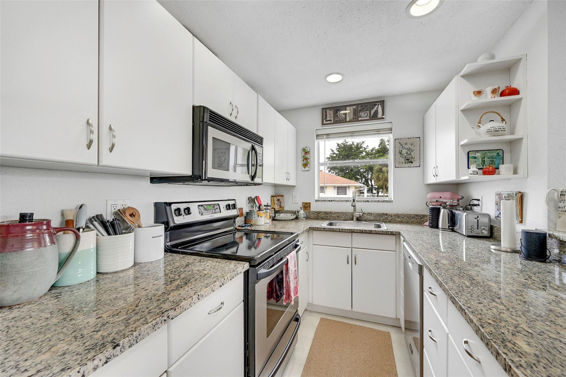 2715 NE 49th Street, Fort Lauderdale, FL 33308 Photo