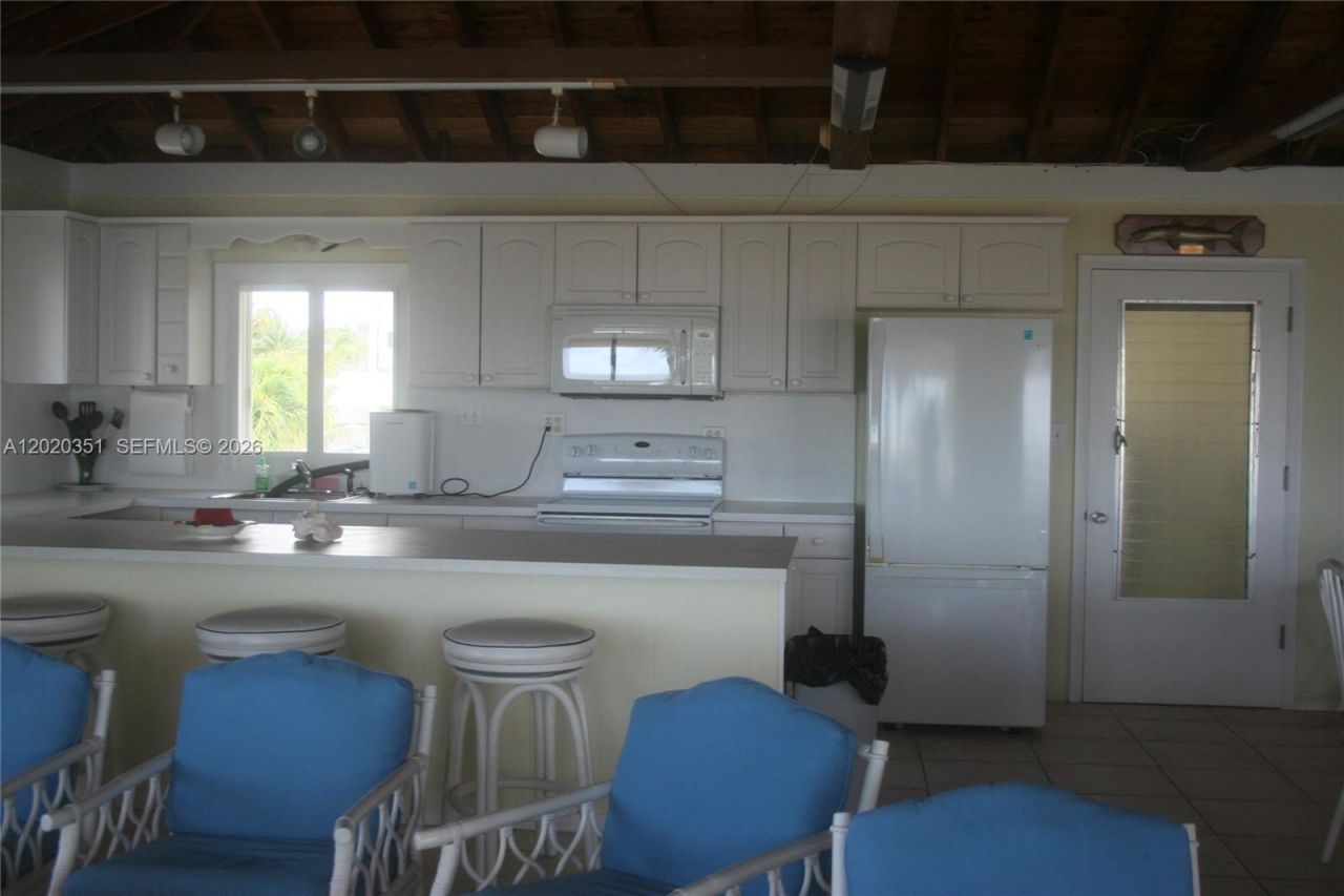 13 Old State Rd , Key Largo, FL 33037 Photo