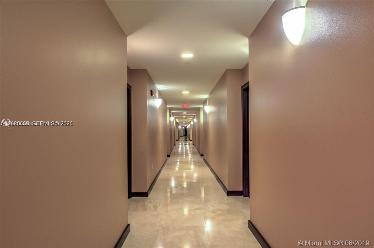 10 Aragon Ave , Unit 1018, Coral Gables, FL 33134 Photo