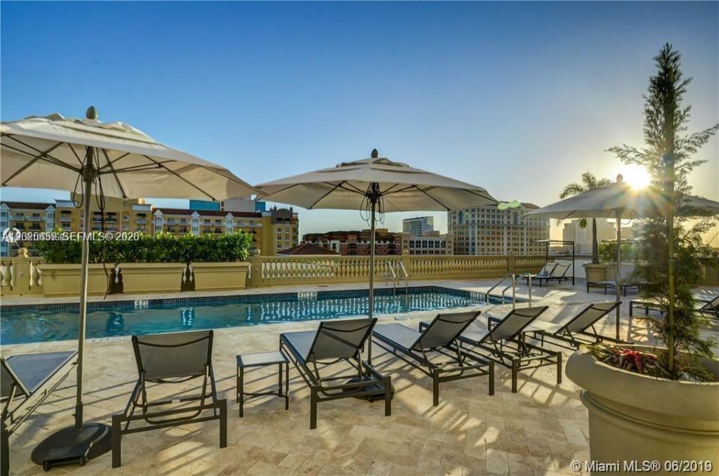 10 Aragon Ave , Unit 1018, Coral Gables, FL 33134 Photo