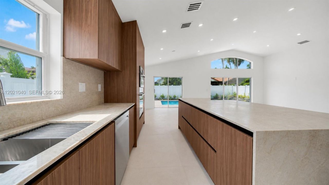 3330 SW 50th St , Hollywood, FL 33312 Photo