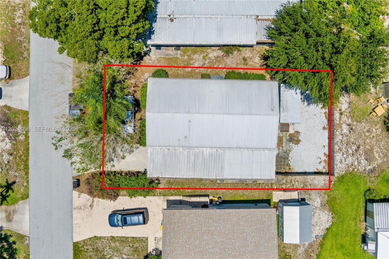 7717 SE Swan Ave , Hobe Sound, FL 33455 Photo