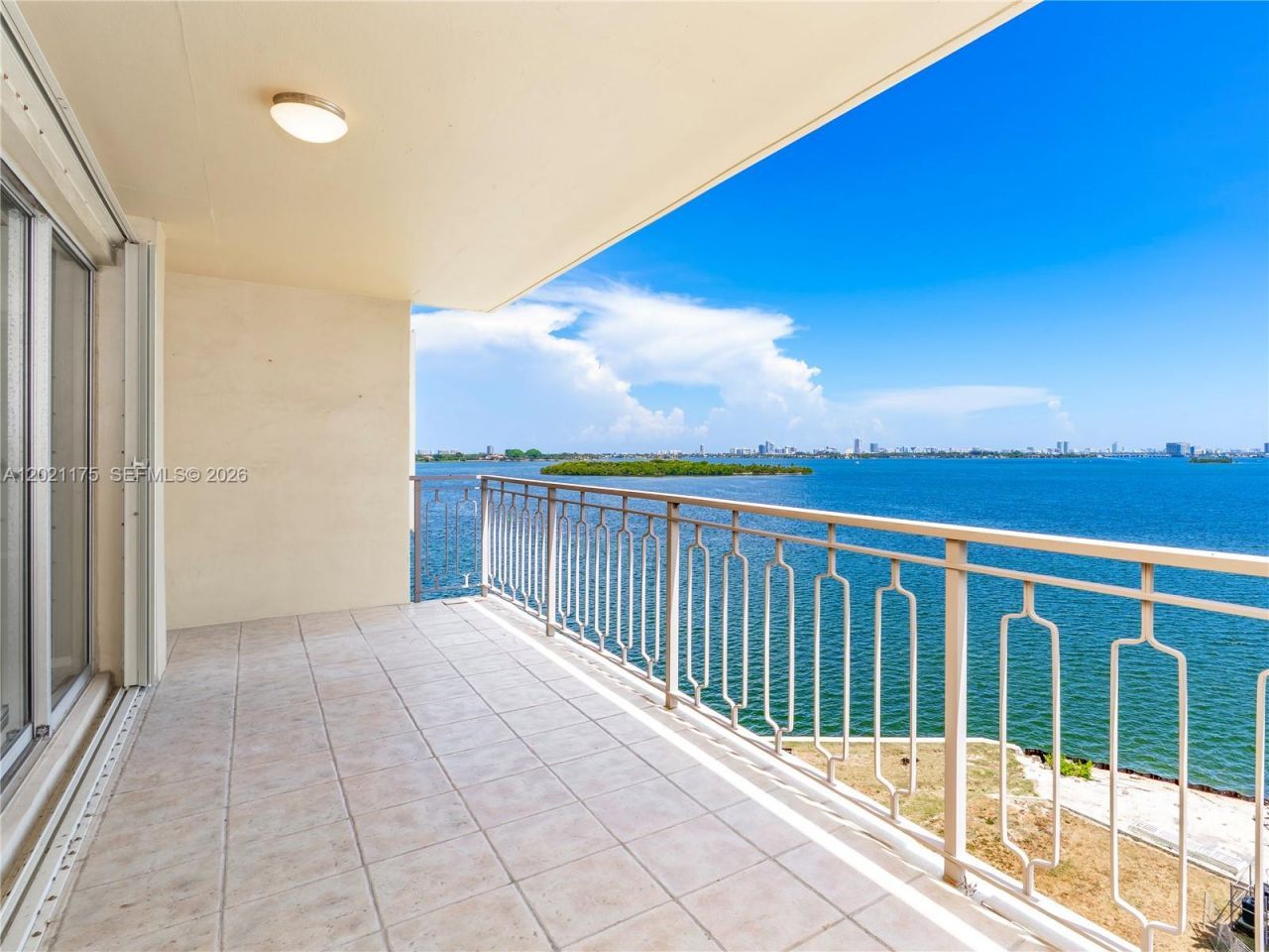 11111 Biscayne Blvd , Unit 912, Miami, FL 33181 Photo