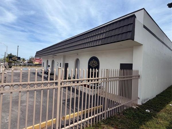 920 NW 119th St , Miami, FL 33168
