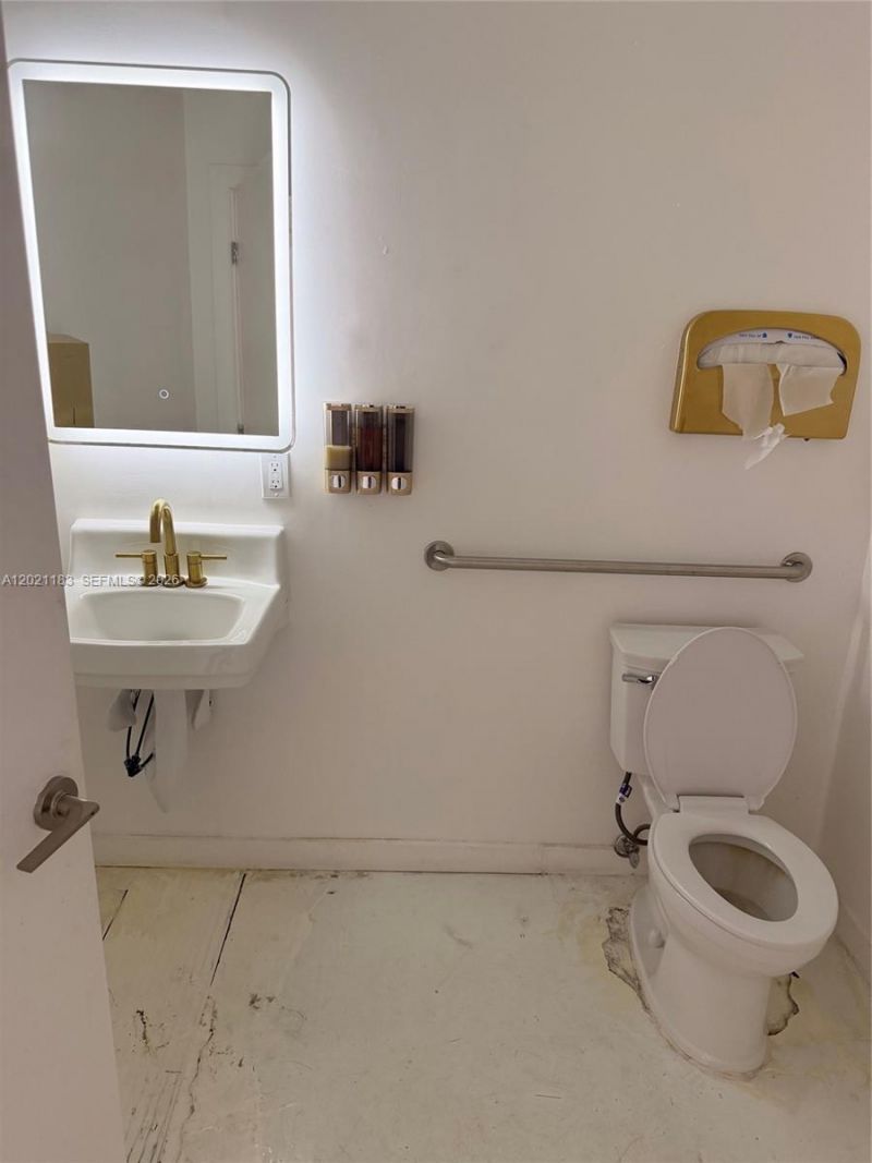 920 NW 119th St , Miami, FL 33168 Photo