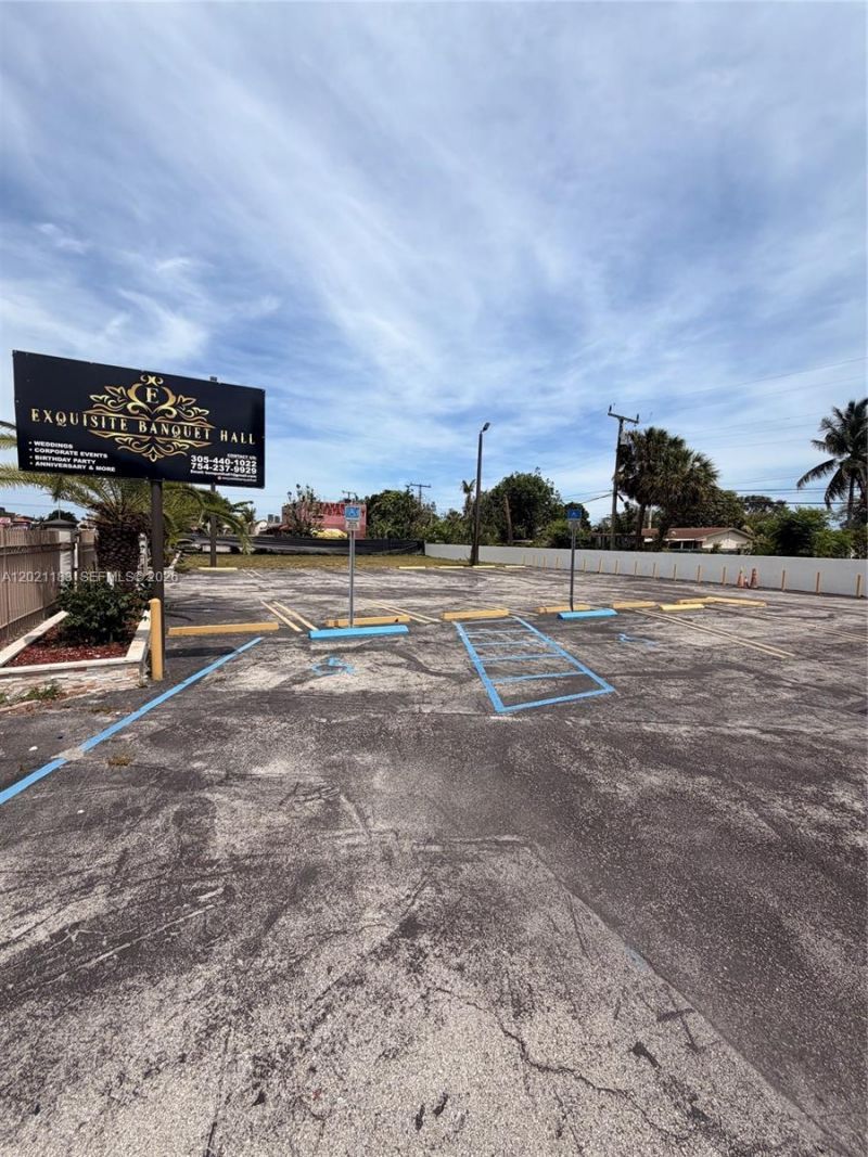920 NW 119th St , Miami, FL 33168 Photo