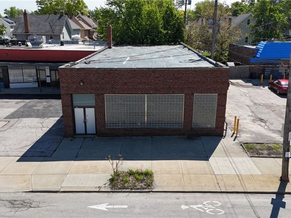 15212 Lake Shore Boulevard , Cleveland, OH 44110