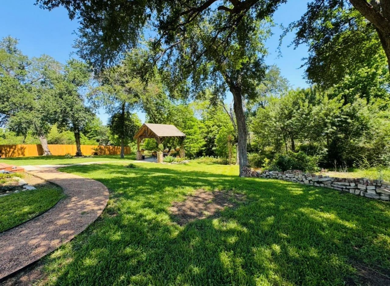 203 E 11th St, Elgin, TX 78621 Main Photo