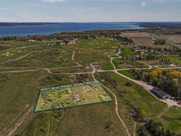 7549 Highgrove, Williamsburg, MI 49690