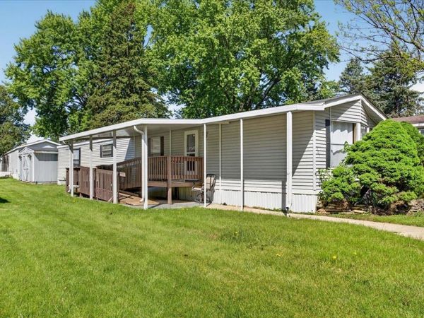 501 Lindenwood Drive, BELVIDERE, IL 61008