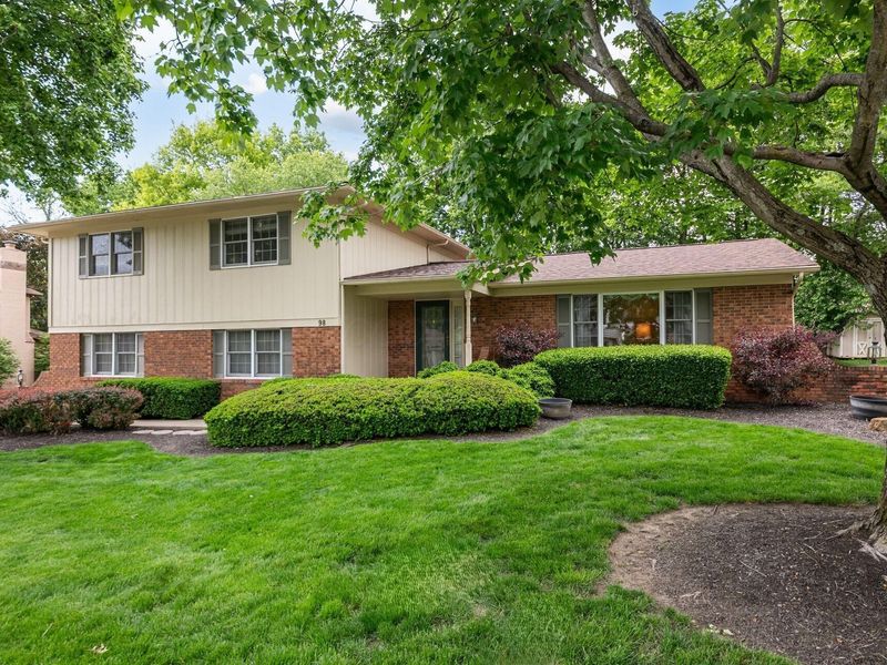98 Walcreek Drive W, Gahanna, OH 43230 Photo 1