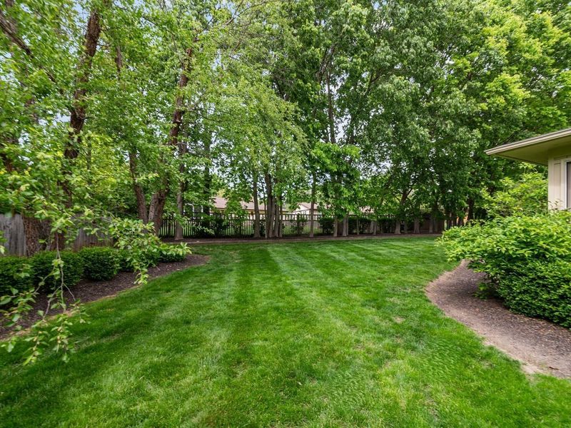 98 Walcreek Drive W, Gahanna, OH 43230 Photo 17