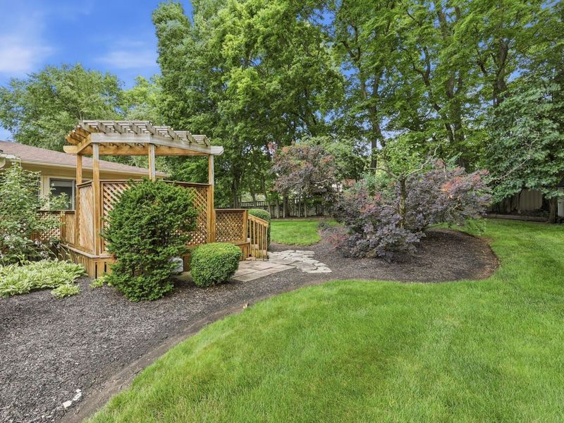 98 Walcreek Drive W, Gahanna, OH 43230 Photo 18