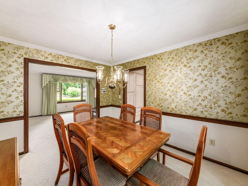 98 Walcreek Drive W, Columbus, OH 43230 Photo 31