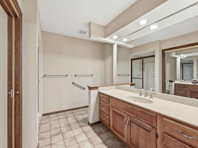 98 Walcreek Drive W, Gahanna, OH 43230 Photo 37