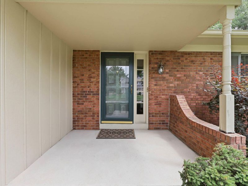 98 Walcreek Drive W, Gahanna, OH 43230 Photo 5