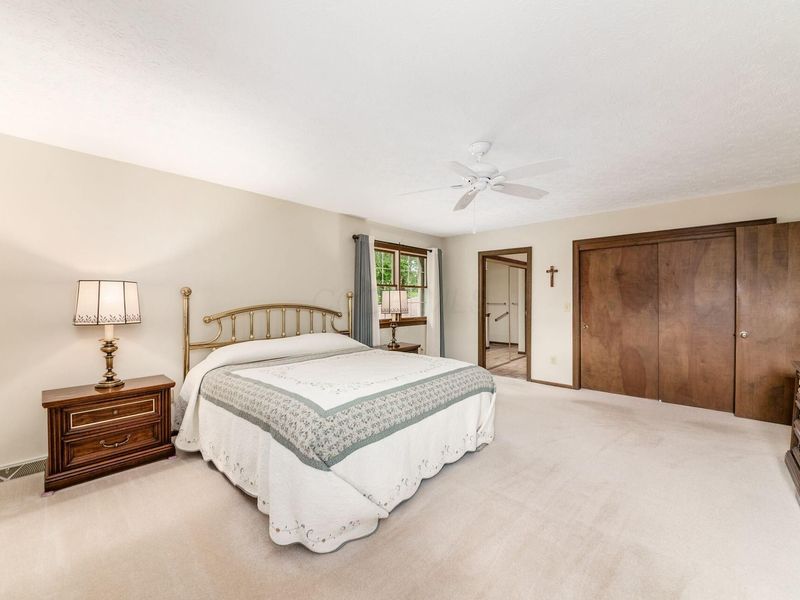98 Walcreek Drive W, Columbus, OH 43230 Photo 50
