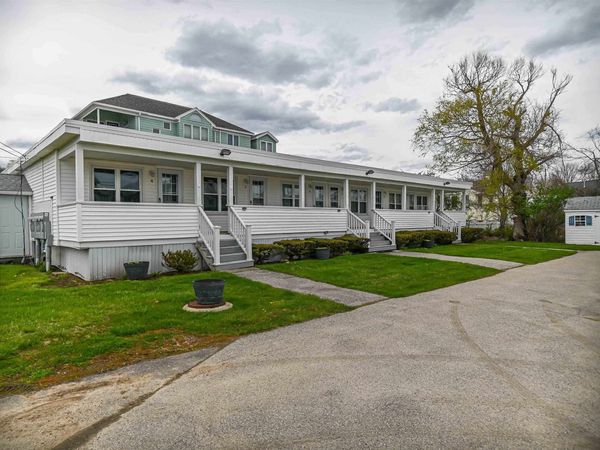 6 Dingle Road, Unit 4, York, ME 03909