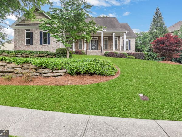 910 Windsor Creek Drive, Grayson, GA 30017