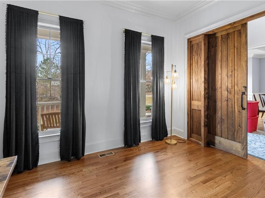 Property Image 32