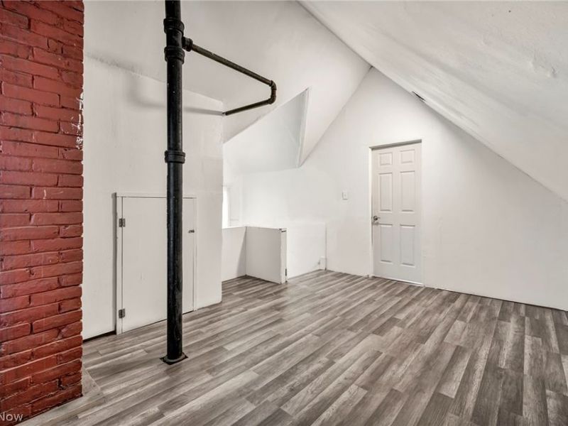 12015 Osceola Avenue, Cleveland, OH 44108 Photo 28