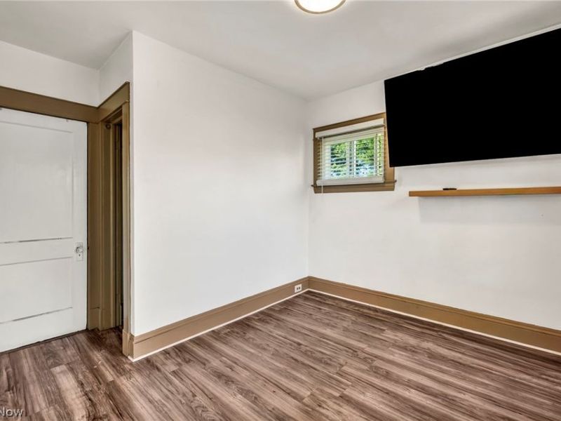 12015 Osceola Avenue, Cleveland, OH 44108 Photo 30