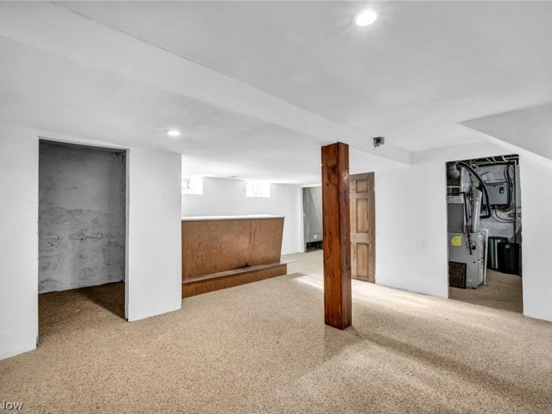 12015 Osceola Avenue, Cleveland, OH 44108 Photo 42
