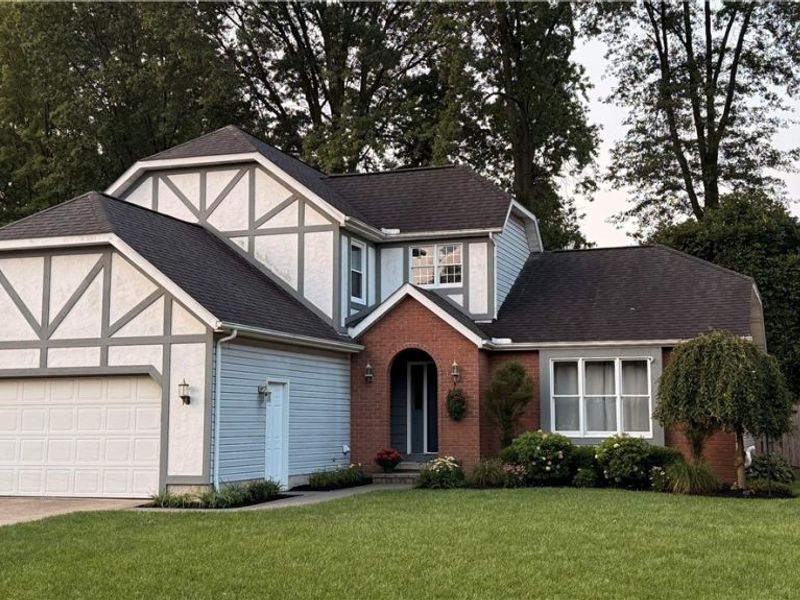 24739 Tara Lynn Drive, North Olmsted, OH 44070 Photo 1
