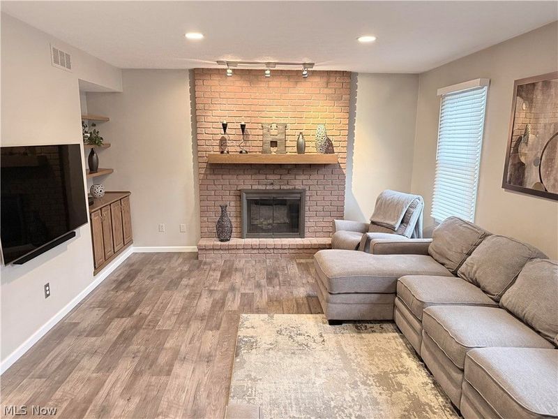 24739 Tara Lynn Drive, North Olmsted, OH 44070 Photo 21