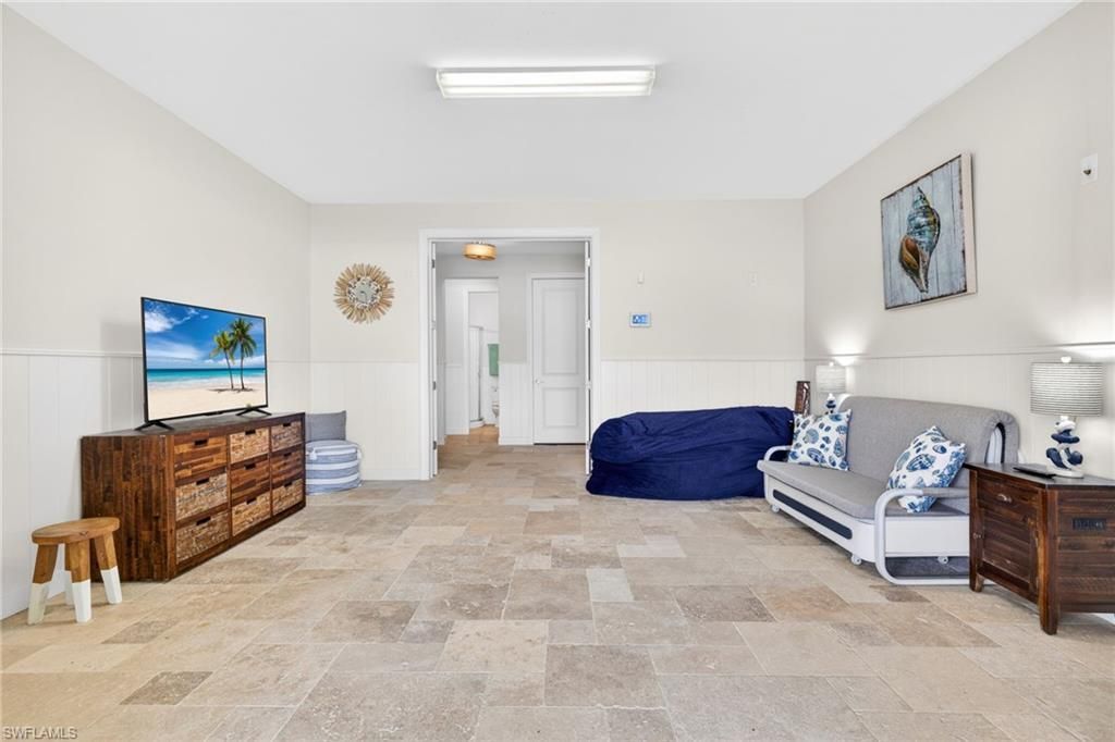 243 Driftwood Ln, Fort Myers Beach, FL 33931 Photo
