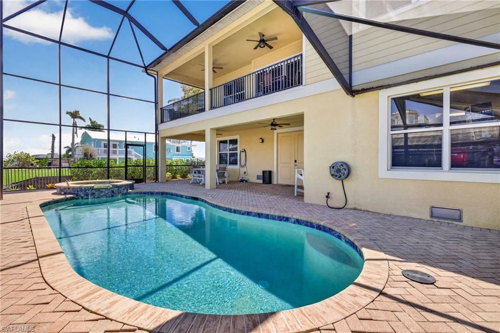 243 Driftwood Ln, Fort Myers Beach, FL 33931 Photo