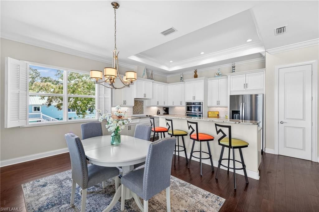243 Driftwood Ln, Fort Myers Beach, FL 33931 Photo