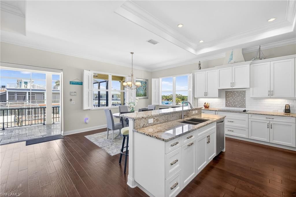 243 Driftwood Ln, Fort Myers Beach, FL 33931 Photo