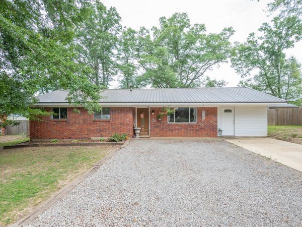 91 Northside W, Ackerman, MS 39735