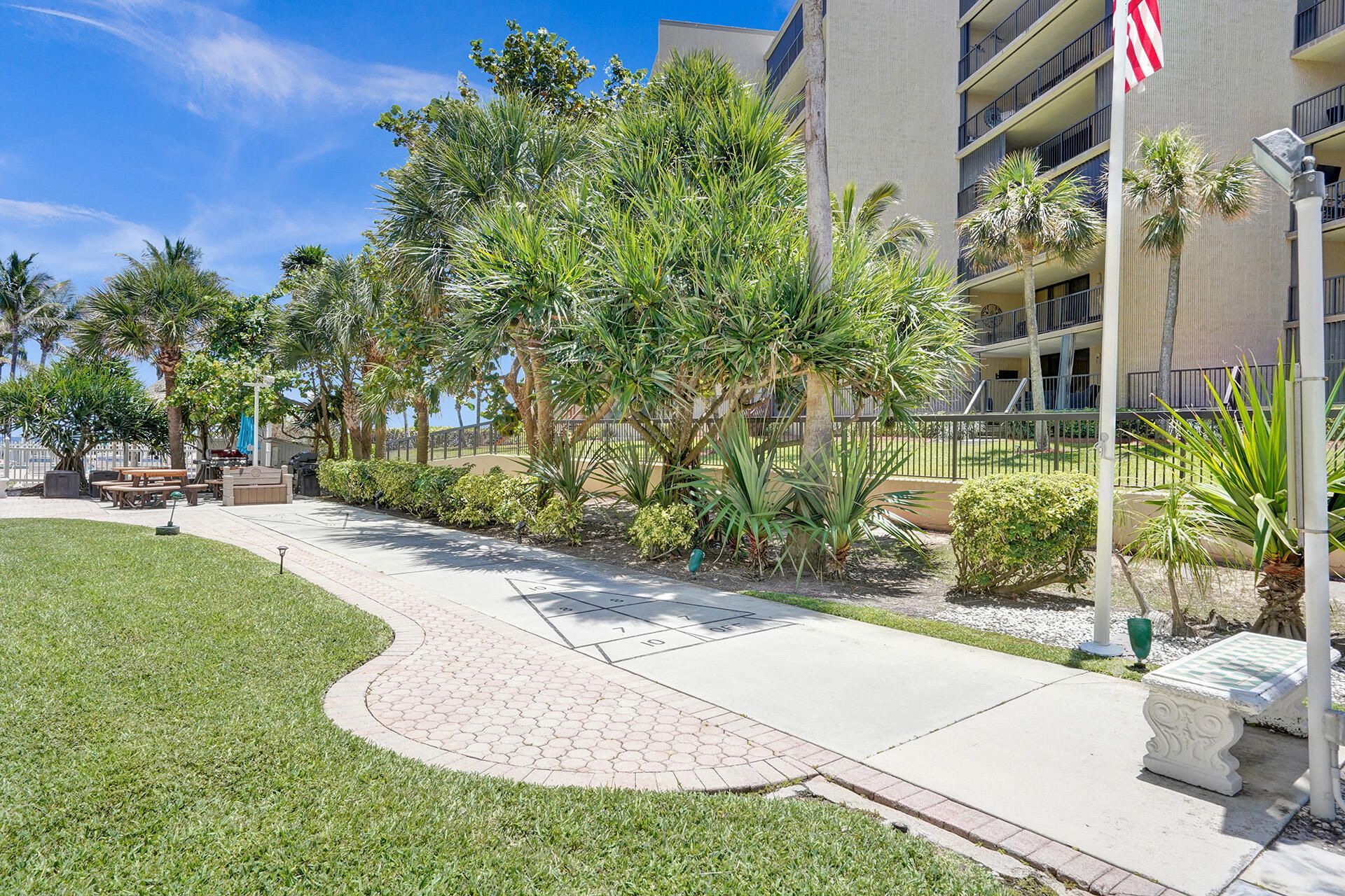 1169 Hillsboro, Unit 203, Hillsboro Beach, FL 33062 Photo