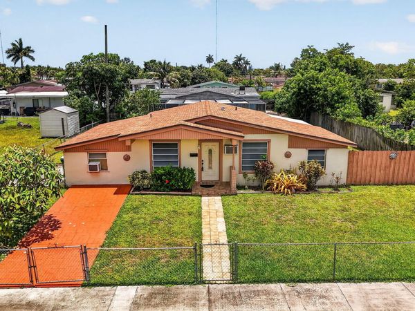 20131 NW 14th Place, Miami Gardens, FL 33169