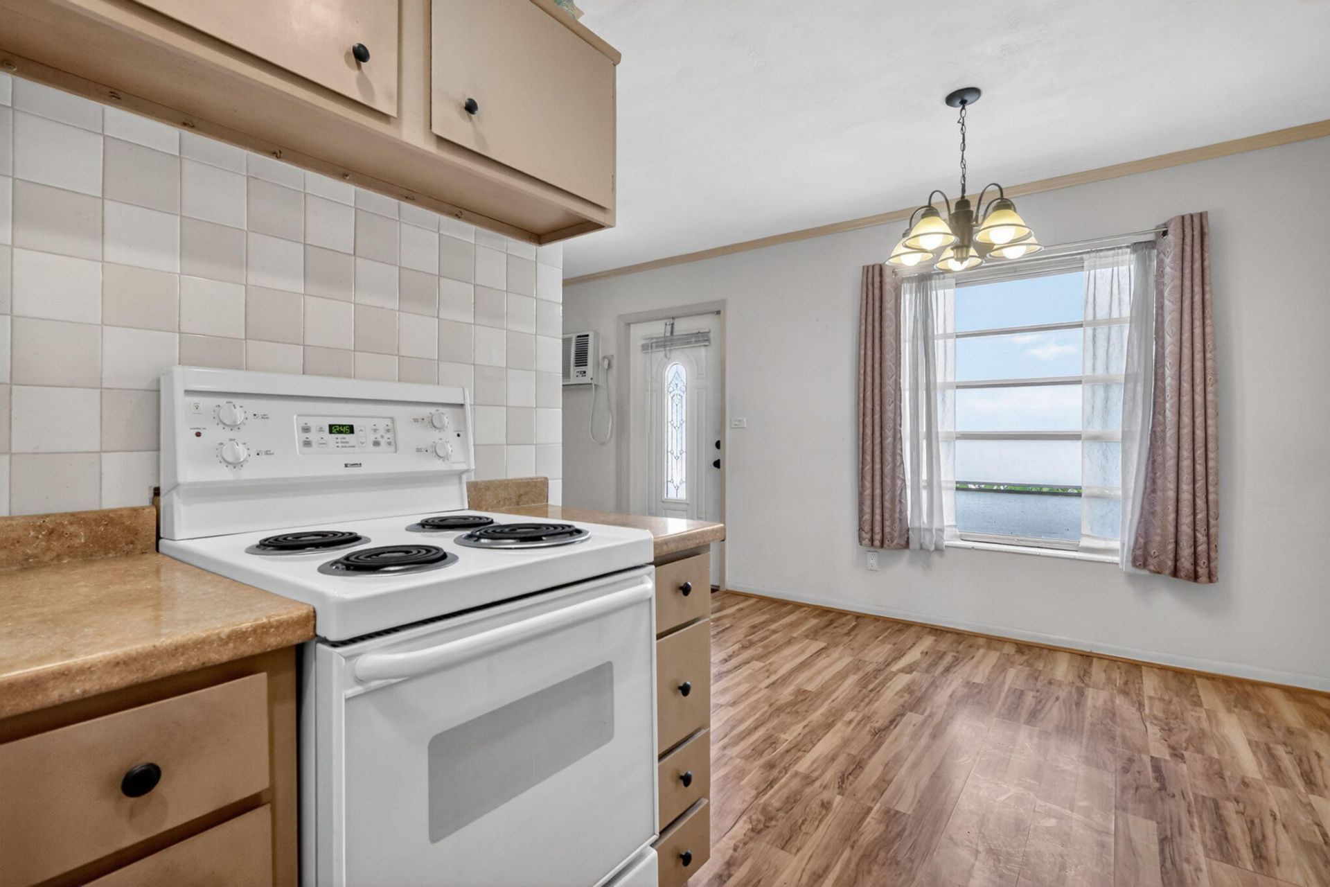 20131 NW 14th Place, Miami Gardens, FL 33169 Photo