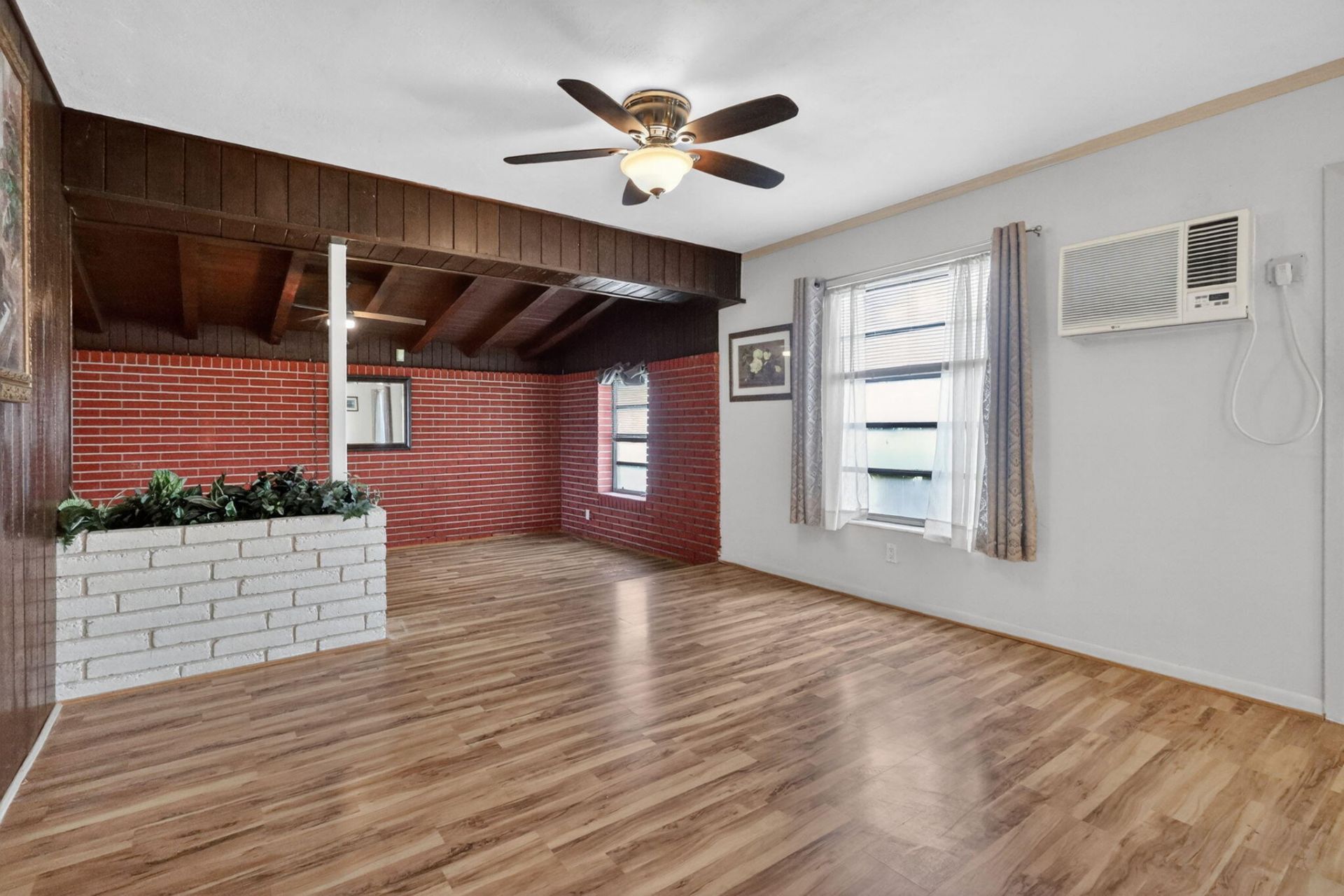 20131 NW 14th Place, Miami Gardens, FL 33169 Photo